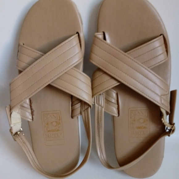 Sandals. - Picture 6 of 12